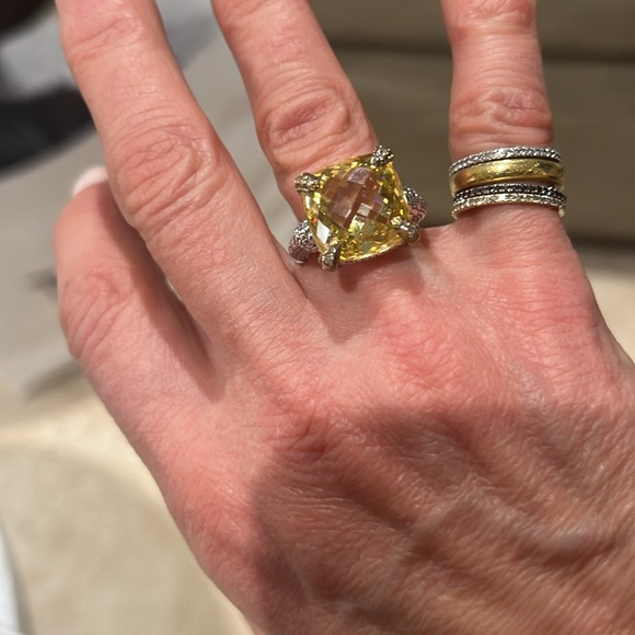 Judith Ripka Canary Cushion Ring. size 6 NIB - Picture 3 of 14